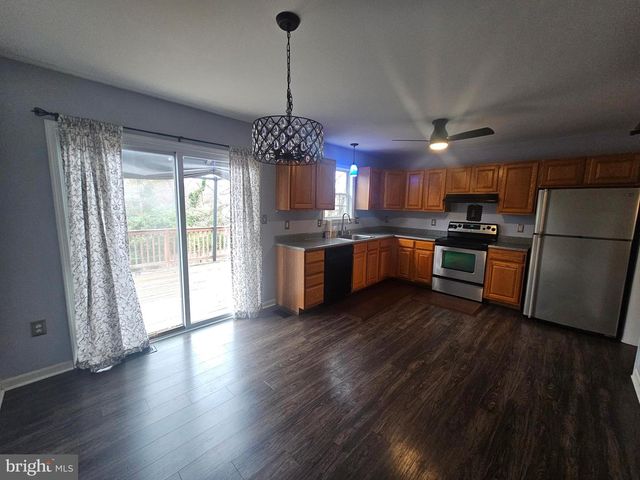 224 MAPLE AVE, Glen Burnie, MD 21061