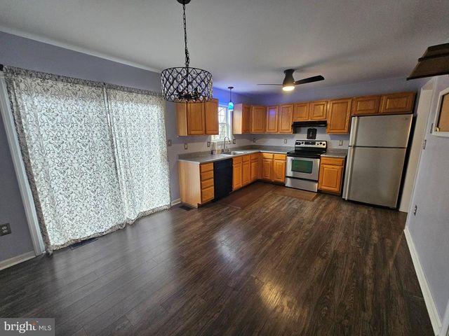 224 MAPLE AVE, Glen Burnie, MD 21061