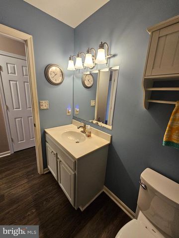 224 MAPLE AVE, Glen Burnie, MD 21061