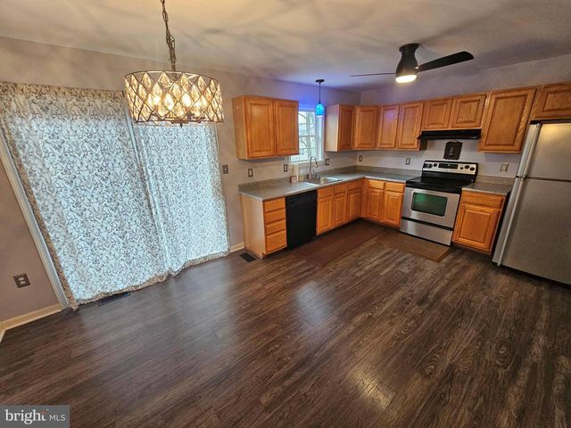 224 MAPLE AVE, Glen Burnie, MD 21061