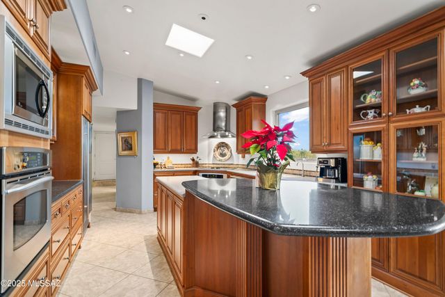 6731 N Pontatoc Road, Tucson, AZ 85718