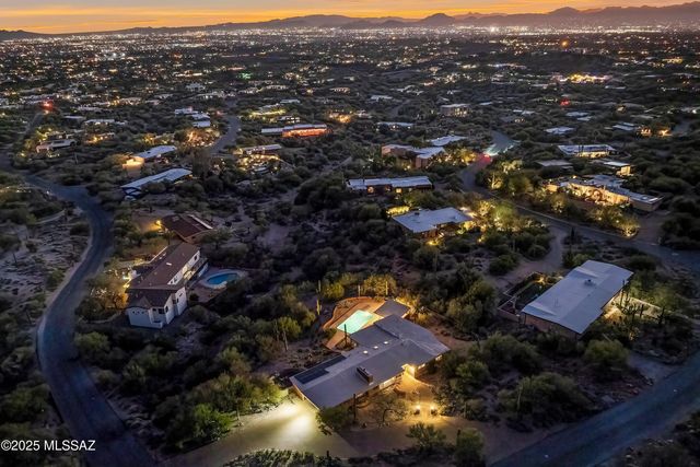 6731 N Pontatoc Road, Tucson, AZ 85718
