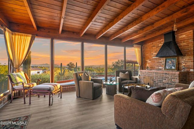 6731 N Pontatoc Road, Tucson, AZ 85718