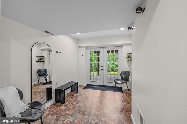 5 EGRET CT, Gerrardstown, WV 25420