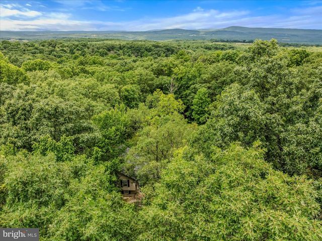 5 EGRET CT, Gerrardstown, WV 25420