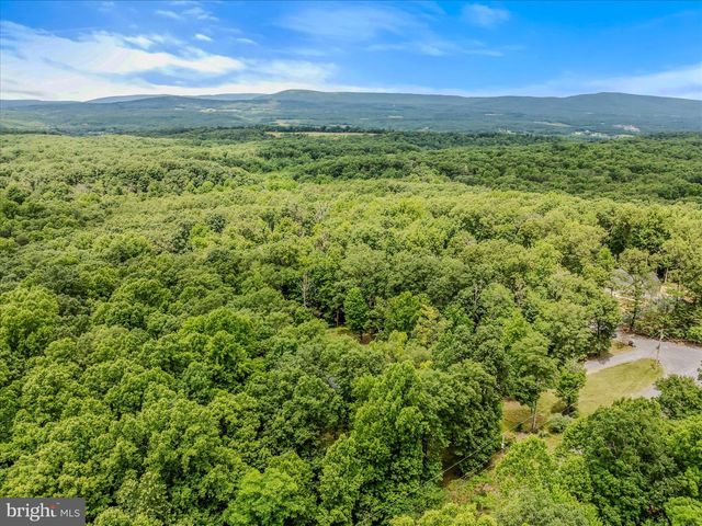 5 EGRET CT, Gerrardstown, WV 25420
