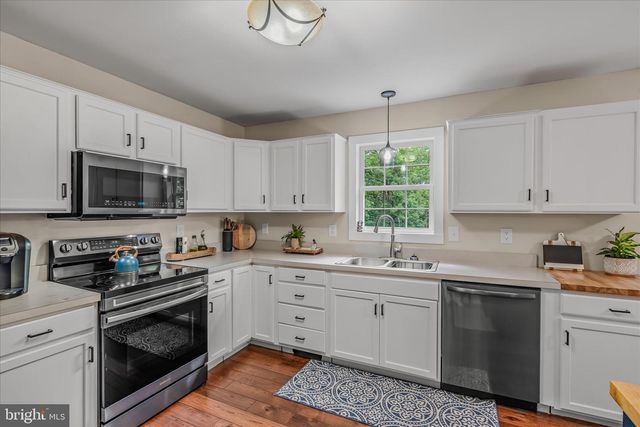 5 EGRET CT, Gerrardstown, WV 25420