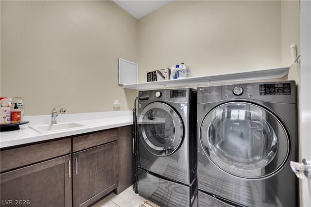 2543 Strathmill Avenue, Henderson, NV 89044