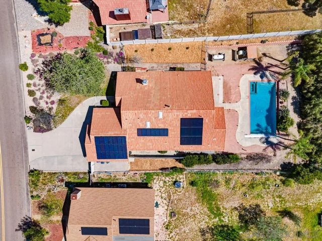 24427 Del Amo Rd, Ramona, CA 92065