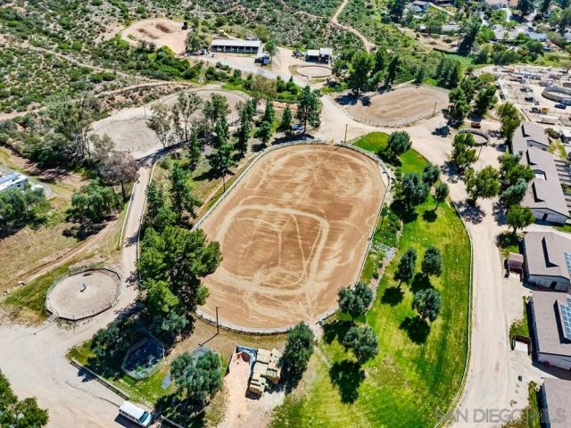 24427 Del Amo Rd, Ramona, CA 92065