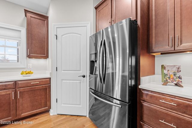 294 Heritage Hill Pkwy, Shepherdsville, KY 40165