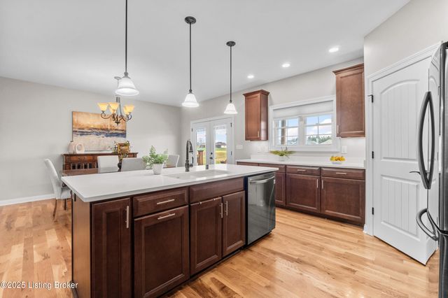 294 Heritage Hill Pkwy, Shepherdsville, KY 40165