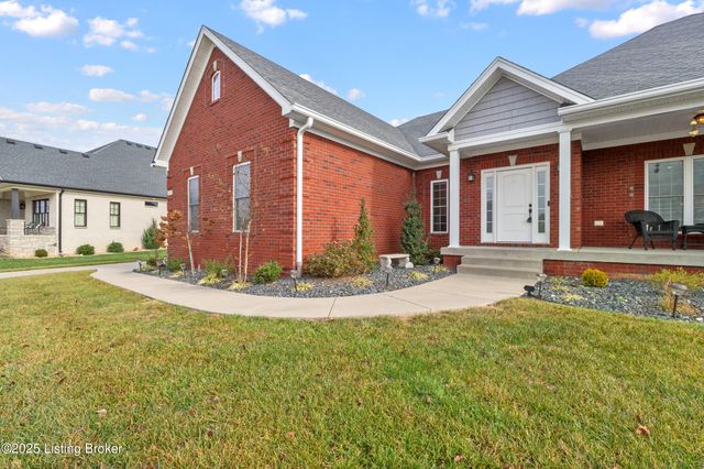 294 Heritage Hill Pkwy, Shepherdsville, KY 40165