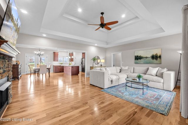 294 Heritage Hill Pkwy, Shepherdsville, KY 40165