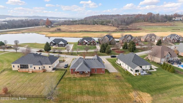 294 Heritage Hill Pkwy, Shepherdsville, KY 40165