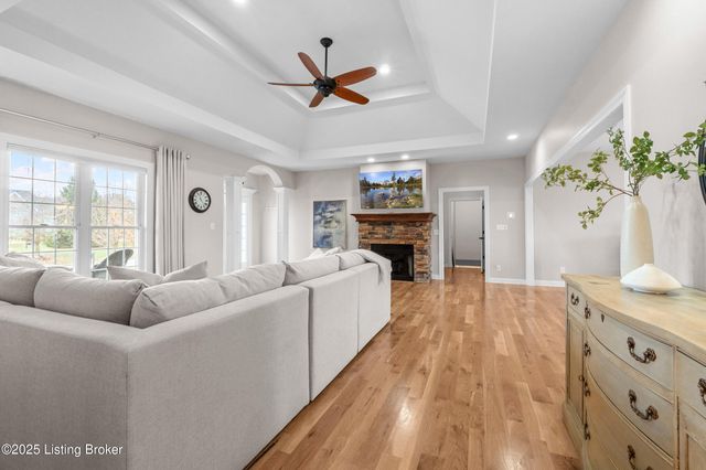 294 Heritage Hill Pkwy, Shepherdsville, KY 40165