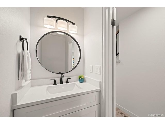 6882 E Rustic Dr, Parker, CO 80138
