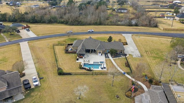 422 Lago Circle Drive N, Santa Fe, TX 77517