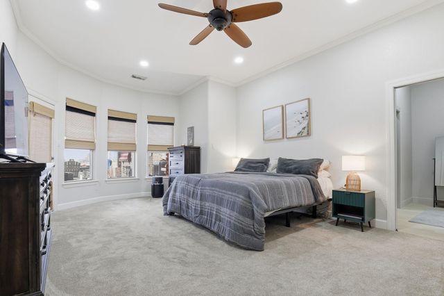 422 Lago Circle Drive N, Santa Fe, TX 77517