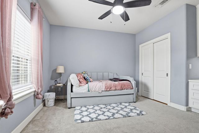 422 Lago Circle Drive N, Santa Fe, TX 77517