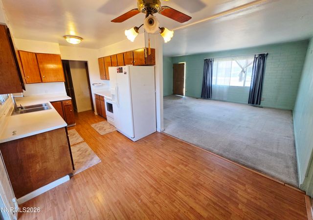 761 W A Street, Fallon, NV 89406
