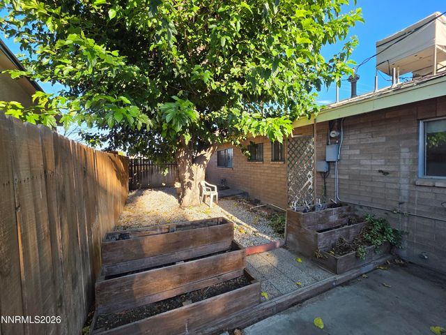 761 W A Street, Fallon, NV 89406