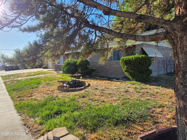 761 W A Street, Fallon, NV 89406