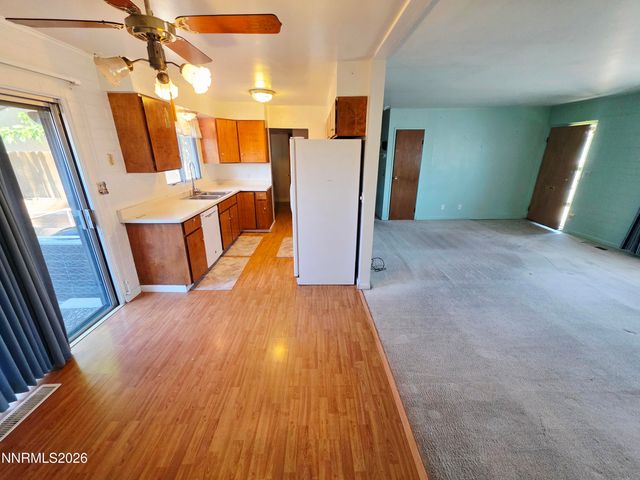 761 W A Street, Fallon, NV 89406