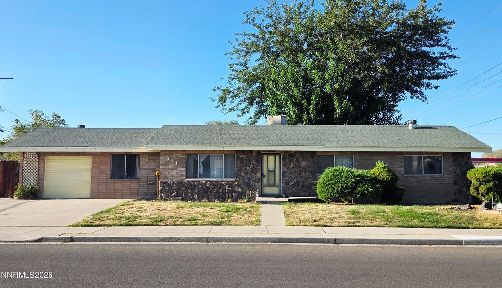 761 W A Street, Fallon, NV 89406