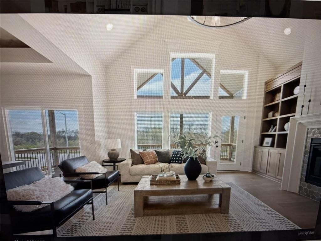 911 Zennor Lane, Raymore, MO 64083