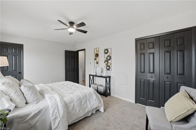 577 Chancery LN, Virginia Beach, VA 23452