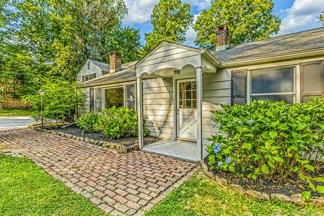 8 West Lane, South Salem, NY 10590