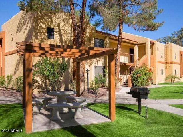 9415 N 99th Avenue 1, Peoria, AZ 85345
