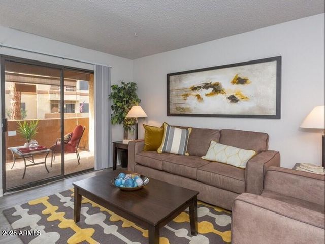 9415 N 99th Avenue 1, Peoria, AZ 85345