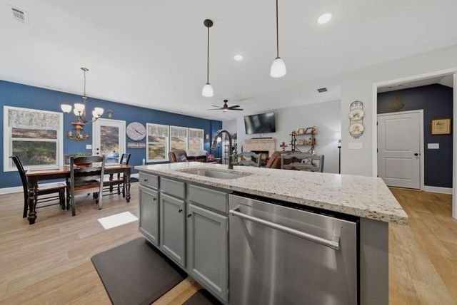 1135 AWENASA Drive, Villa Rica, GA 30180