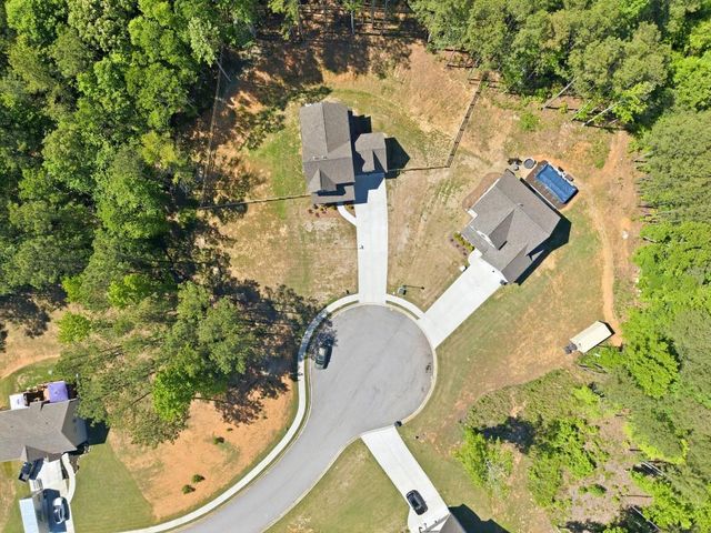 1135 AWENASA Drive, Villa Rica, GA 30180