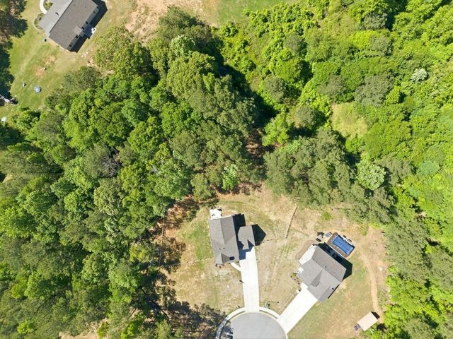 1135 AWENASA Drive, Villa Rica, GA 30180
