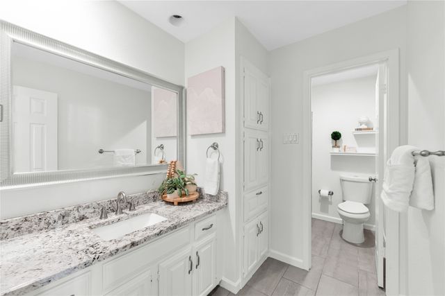 2600 Summertree Drive, Carrollton, TX 75006