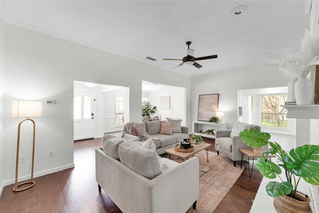 2600 Summertree Drive, Carrollton, TX 75006