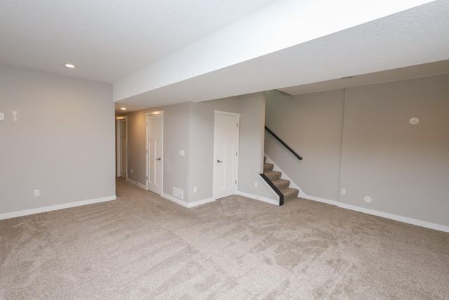 337 6th Street SE, Dover, MN 55929