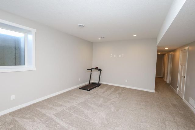 337 6th Street SE, Dover, MN 55929