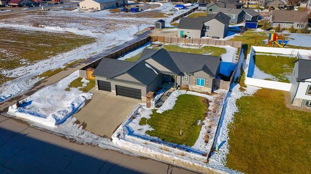 337 6th Street SE, Dover, MN 55929