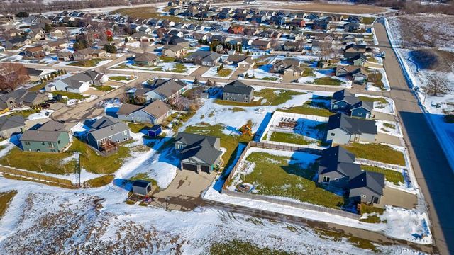 337 6th Street SE, Dover, MN 55929