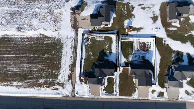 337 6th Street SE, Dover, MN 55929