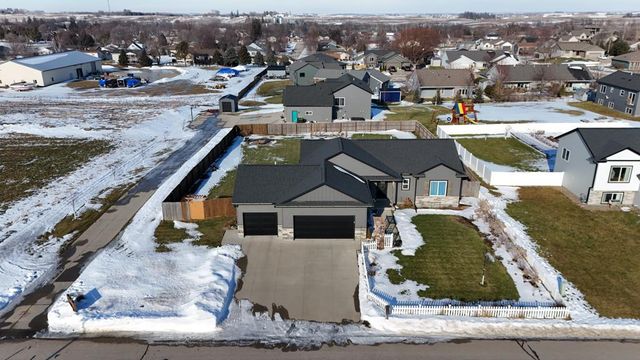 337 6th Street SE, Dover, MN 55929