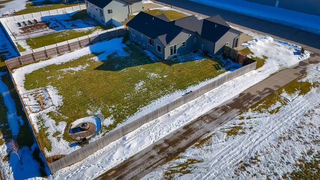 337 6th Street SE, Dover, MN 55929