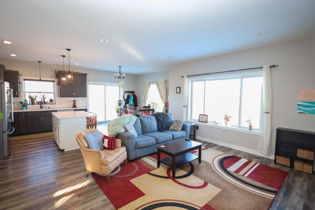 337 6th Street SE, Dover, MN 55929