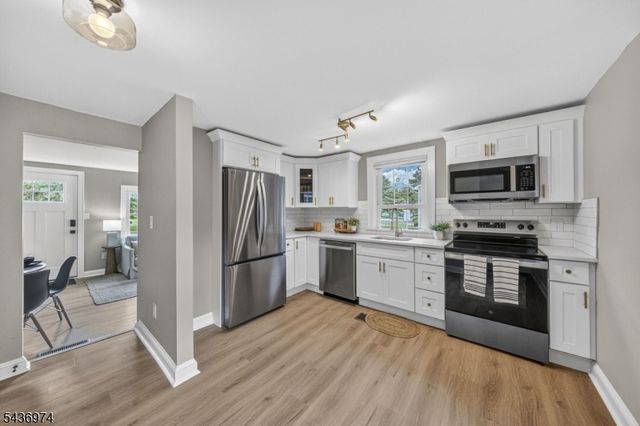 162 Grannis Ave, Morris Plains Boro, NJ 07950