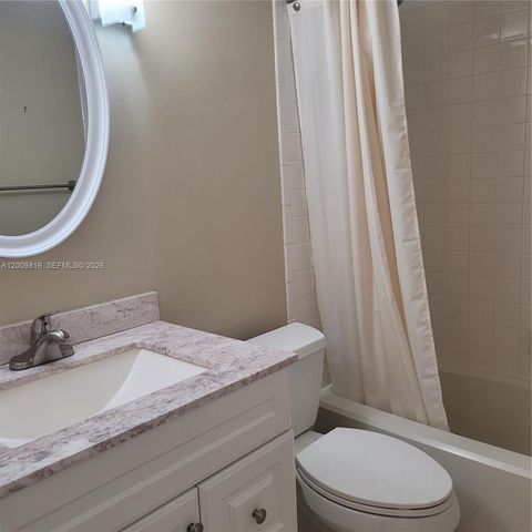 1811 Sabal Palm Dr 106, Davie, FL 33324