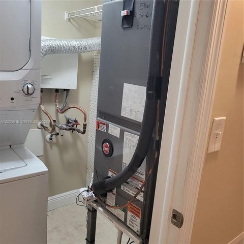 1811 Sabal Palm Dr 106, Davie, FL 33324